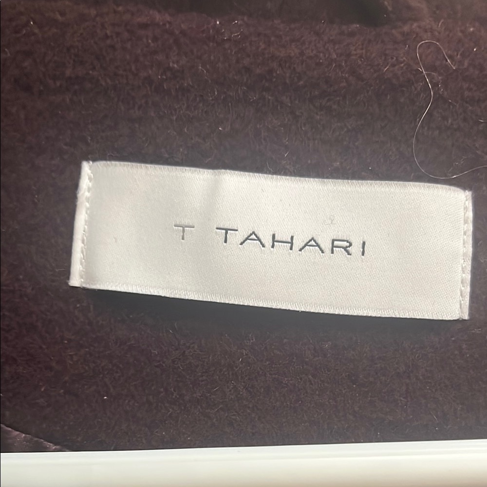 Tahari Deep maroon/purple Women's Coat
In some light it looks brown - Picture 2 of 4